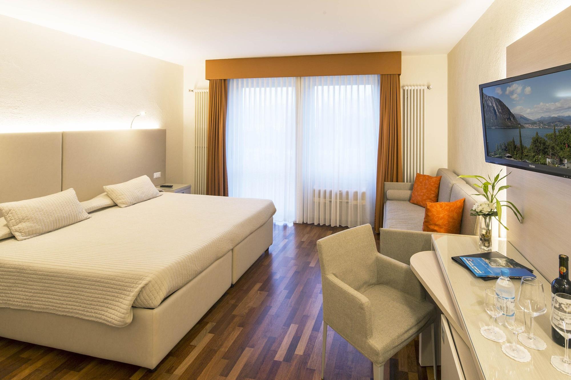 Hotel Campione บิซโซน ภายนอก รูปภาพ