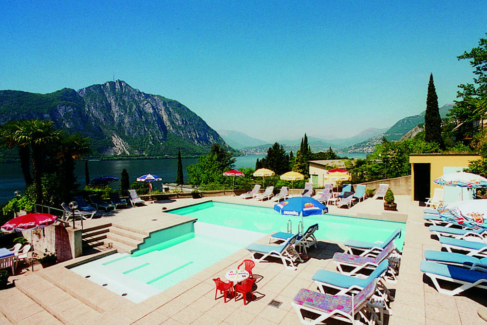 Hotel Campione บิซโซน ภายนอก รูปภาพ