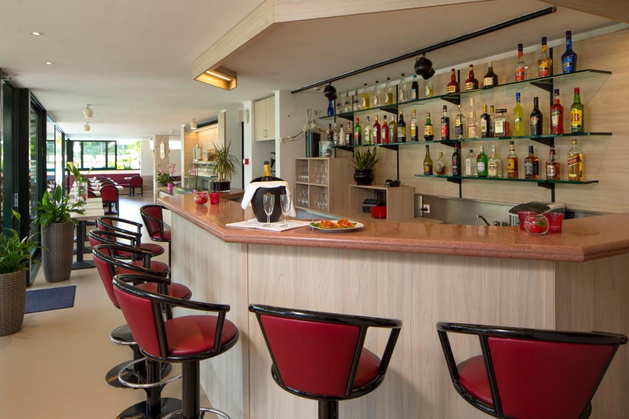Hotel Campione บิซโซน ภายนอก รูปภาพ